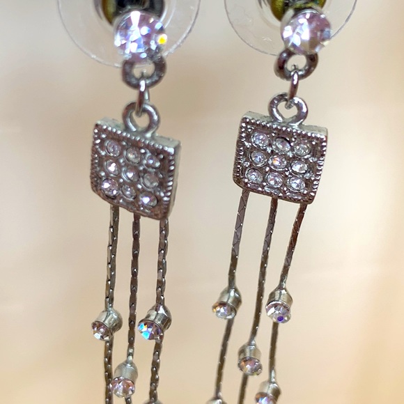 🐱Brand new Stainless Steel pretty sparkly earrings - Picture 4 of 5